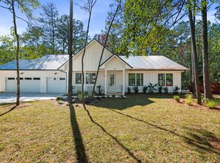 949 Bay Grove Rd, Freeport, FL 32439