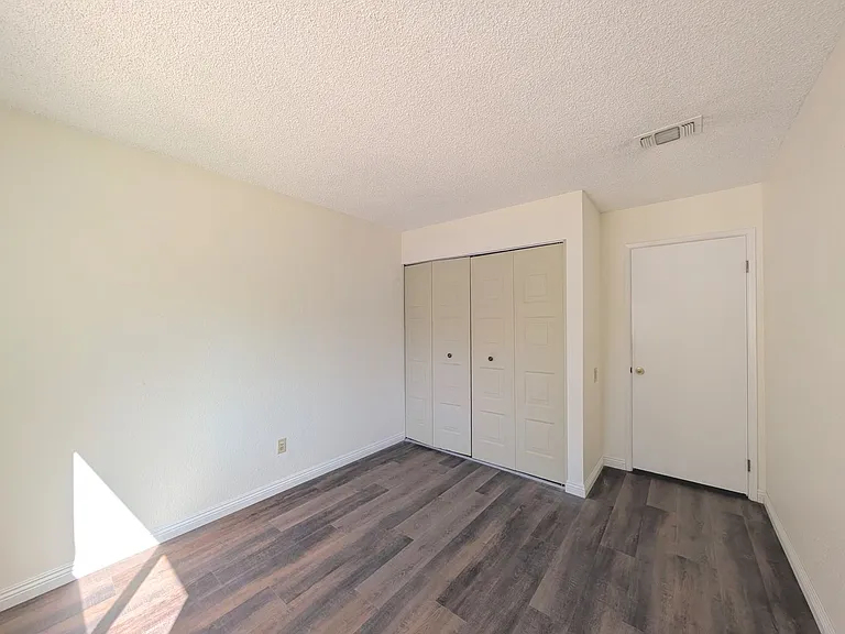 10988 Mira River Ct — Photo 24