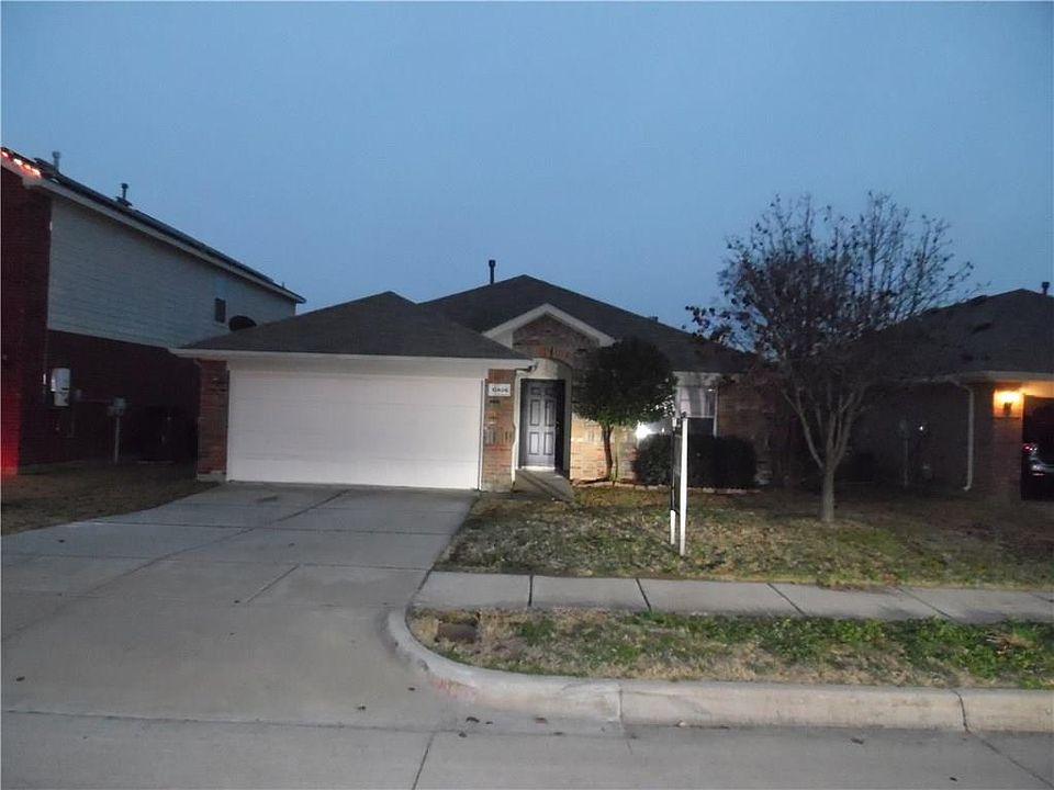 1st image of 10404 Lake Park Dr