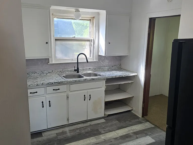 242 Crocker Blvd #2 — Photo 4
