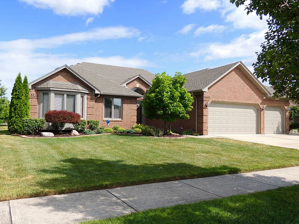 1st image of 47920 Stanford Dr