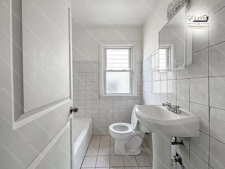 9134 Winthrop St — Photo 14