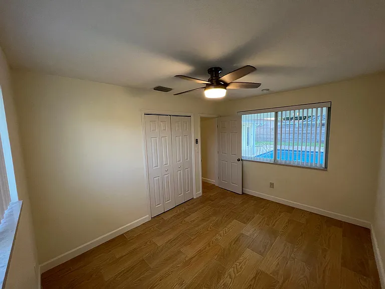 7781 Sheridan St — Photo 21
