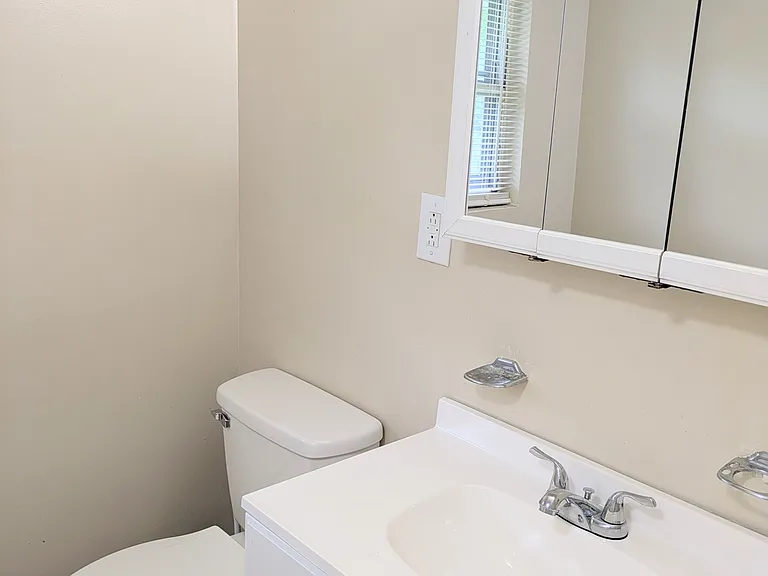 549 Upper Sand Valley Rd #2 — Photo 2