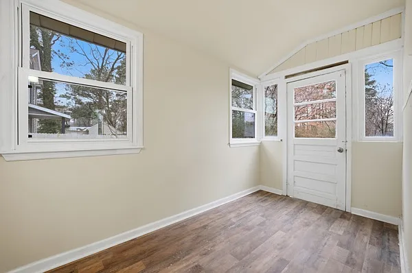 6329 Whaleyville Blvd — Photo 16