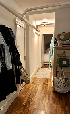 Rented by LJ Sloane Management | media 70