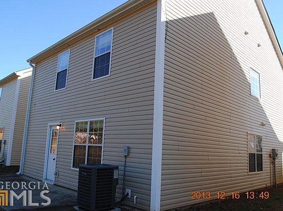 3rd image of 7519 Garnet Dr