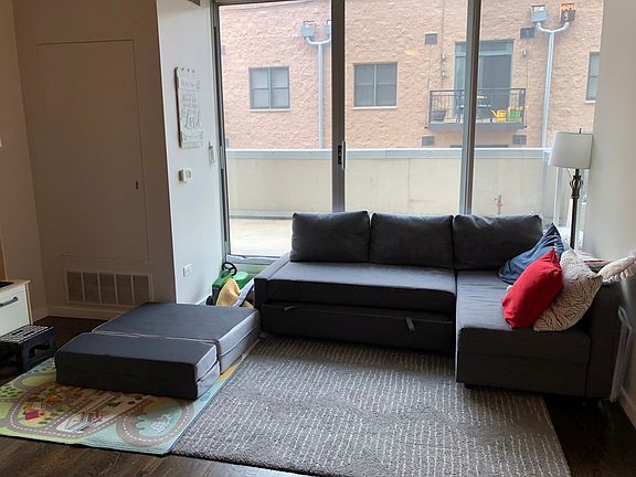 2nd image of 1620 S Michigan Ave Unit 302