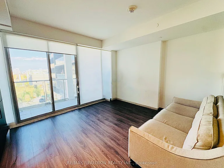 20 Edward St #1018 — Photo 3