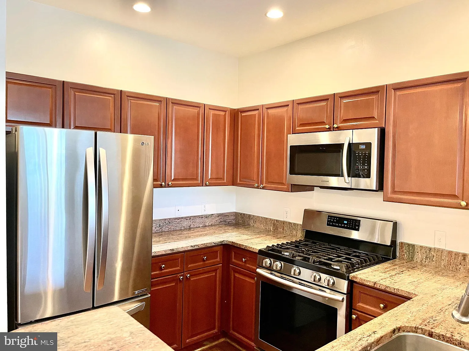 Lillain Court At Tysons — Photo 2