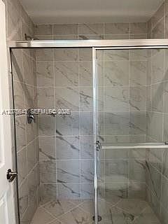 4th image of 4729 SW 63rd Ln #4