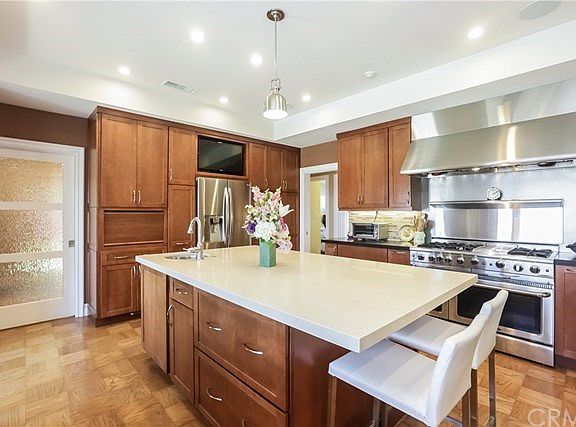 5th image of 6021 Mossbank Dr