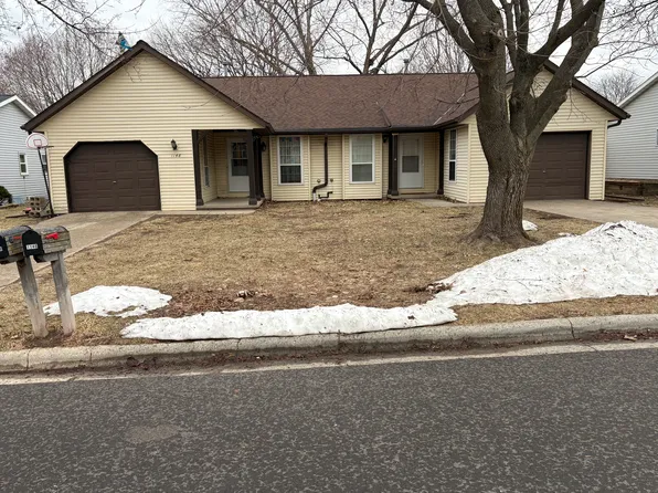 1146 Western Meadows Dr, Green Bay, WI 54313