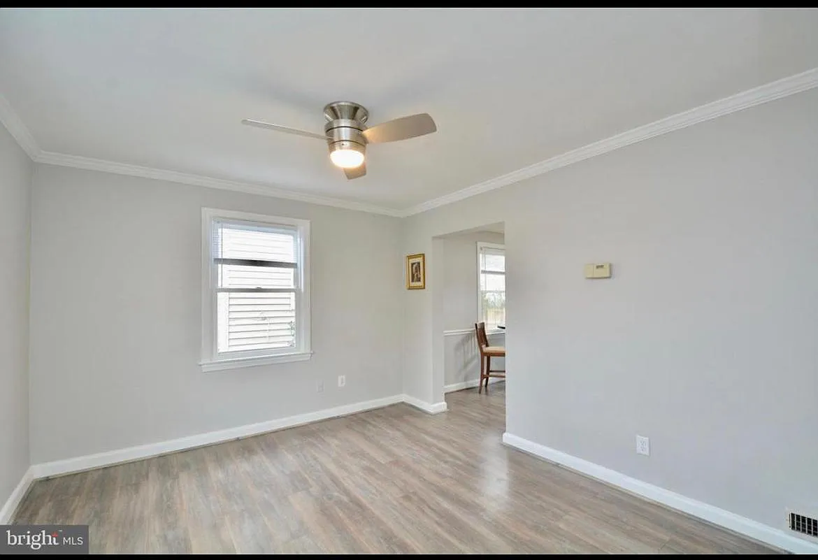 2133 S Pollard St photo 1