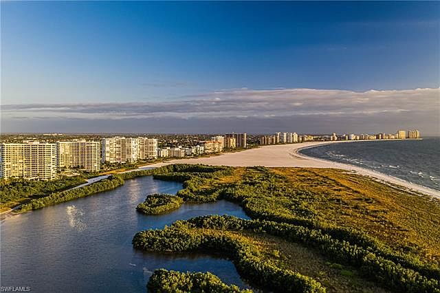 1st image of 260 Seaview Ct APT 207