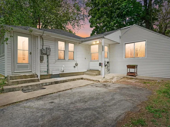 2012 Norton AVENUE, Waukesha, WI 53188