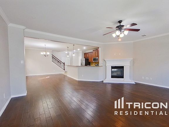 2nd image of 4120 Comanche Dr