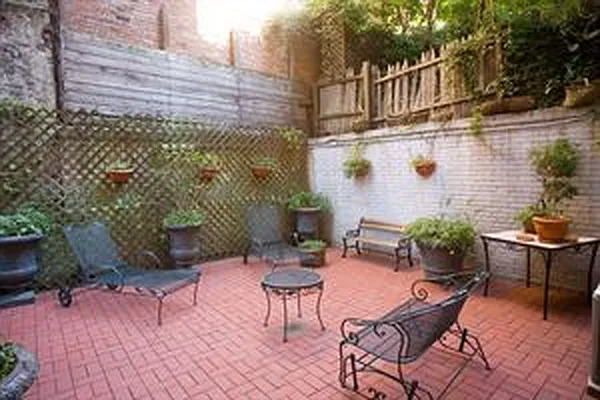 Sold by Corcoran | media 14