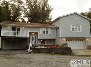 101 Country Estates Rd, Wheeling, WV 26003