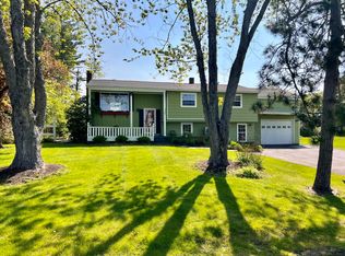 20 Highview Ter, Veazie, ME 04401