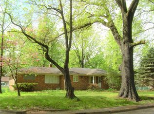 1402 Grand Ave, Edwardsville, IL