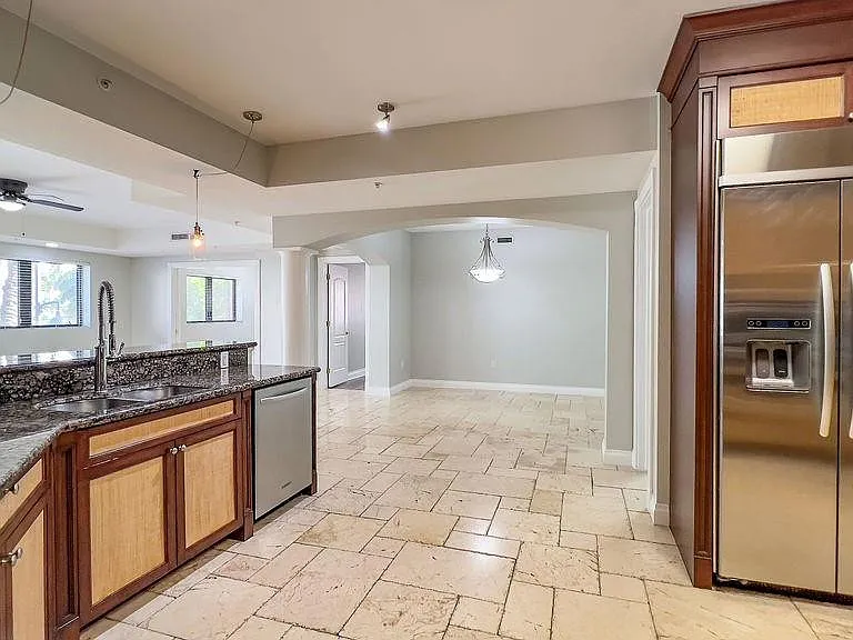 4241 Ocean Blvd #101 — Photo 31