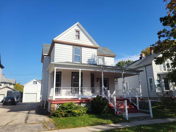 115 4th St, Fond Du Lac, WI 54935