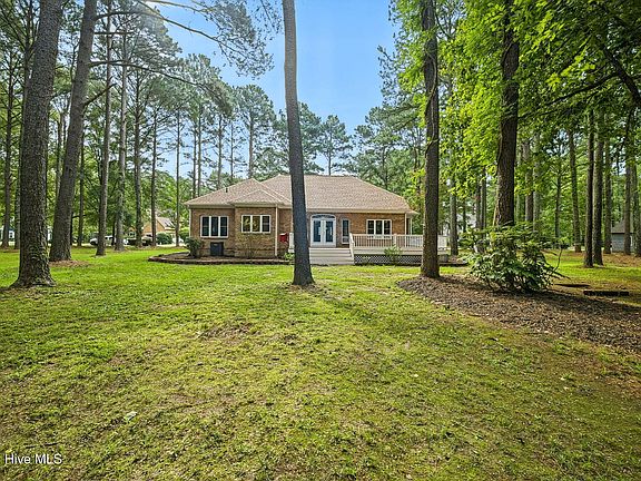 3rd image of 120 Croatan Road