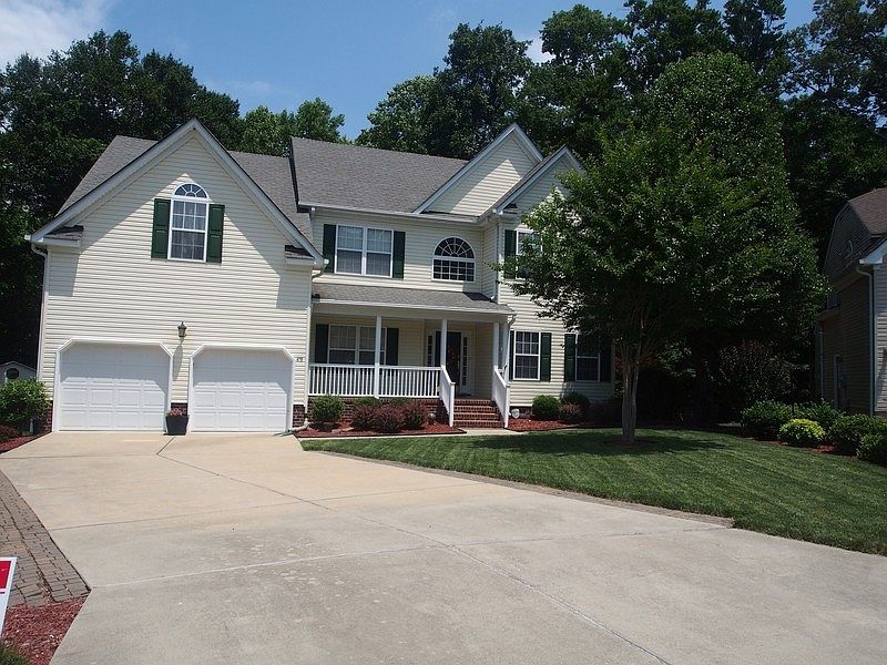 418 Rolling Hills
						:
						Middle of Cul-de-sac