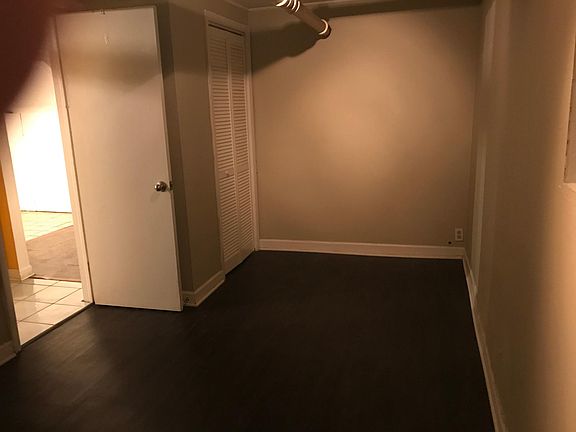 5th image of 1504 W Olive Ave