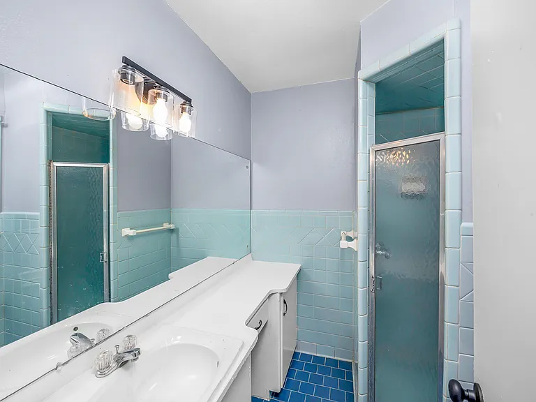 1416 NW 23rd St — Photo 17