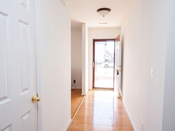 4th image of 3001 Quail Oaks Dr