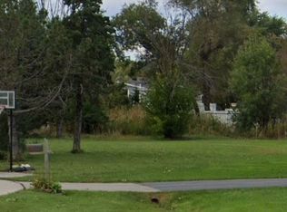 178 Park Ct, Gilberts, IL 60136