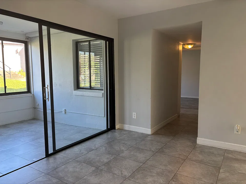 438 Orienta Point St #FLOOR