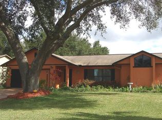 95 Hillside Dr, Eustis, FL 32726