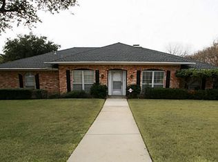 2321 Greenhill Dr, Carrollton, TX 75006