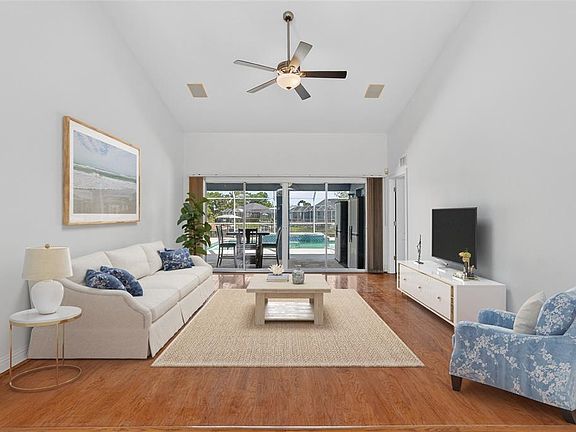 4th image of 20 CORONA COURT