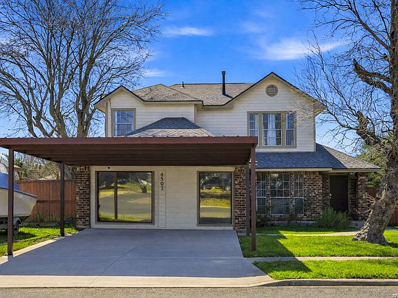 2nd image of 4307 Lakebend West