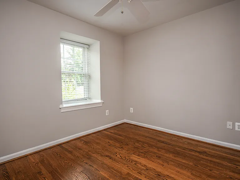 1211 Vinita Ln — Photo 39