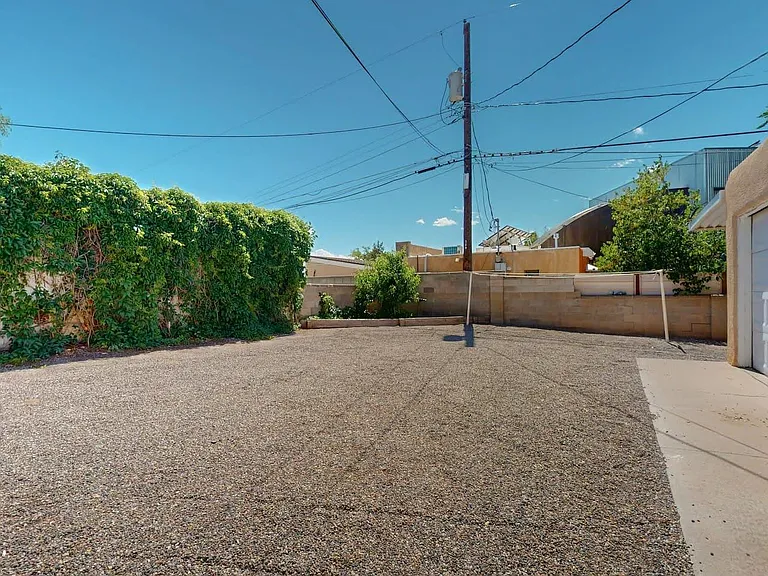 735 Jefferson St NE — Photo 24
