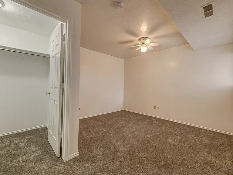 1273 N Riverside Ave #3 — Photo 8