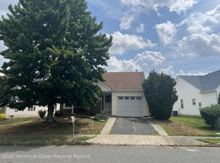 9 Normanton Way, Toms River, NJ 08757