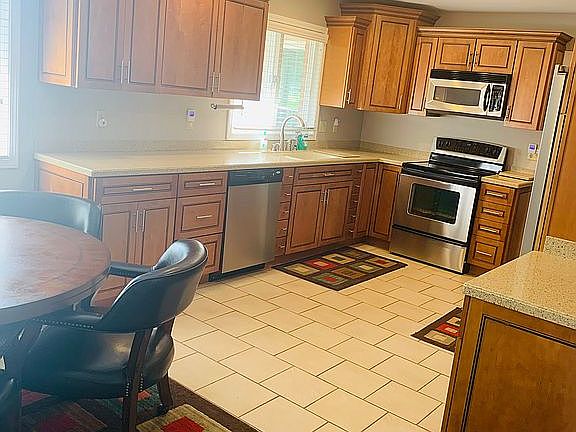 Kitchen 20’ x 12’