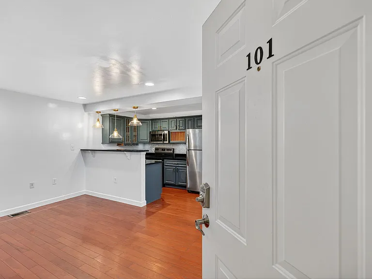 2913 8th St SE #3101 — Photo 3