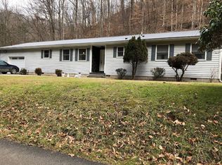 847 Tims Fork Rd, Chapmanville, WV 25508