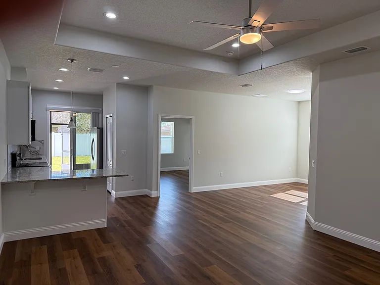 9 Ullemay Ct #B — Photo 11