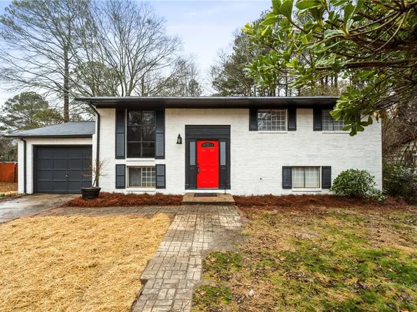1441 Pineglen Dr, Riverdale, GA 30296