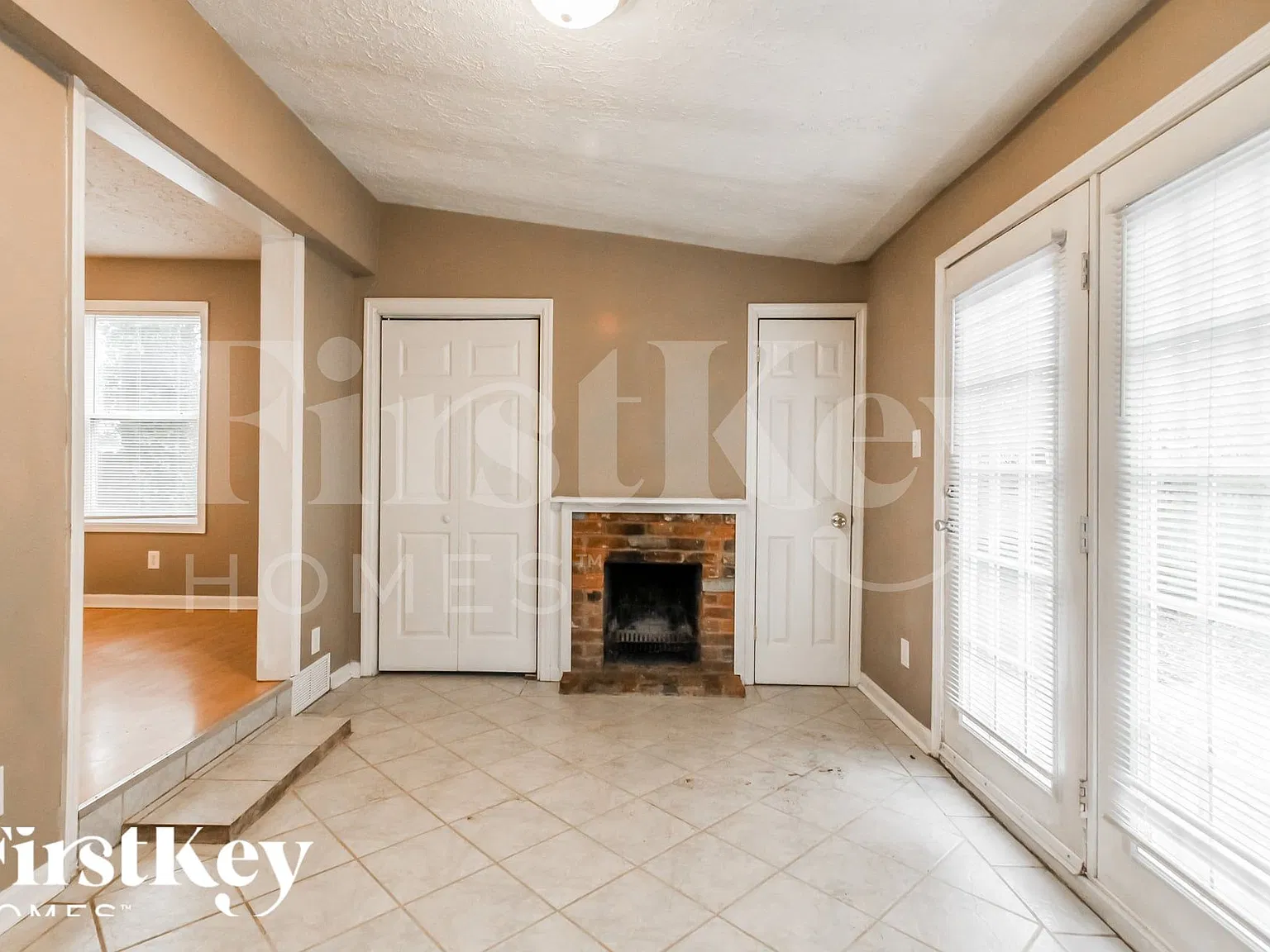 2 bed, 1.0 bath, 732 sqft, $1,410 — Photo 3