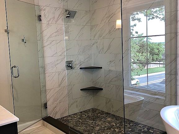 3rd image of 7500 Teasdale Ave