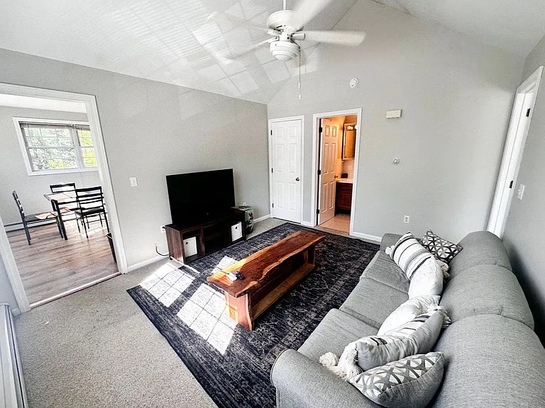 20 Francis Ave #6 — Photo 6